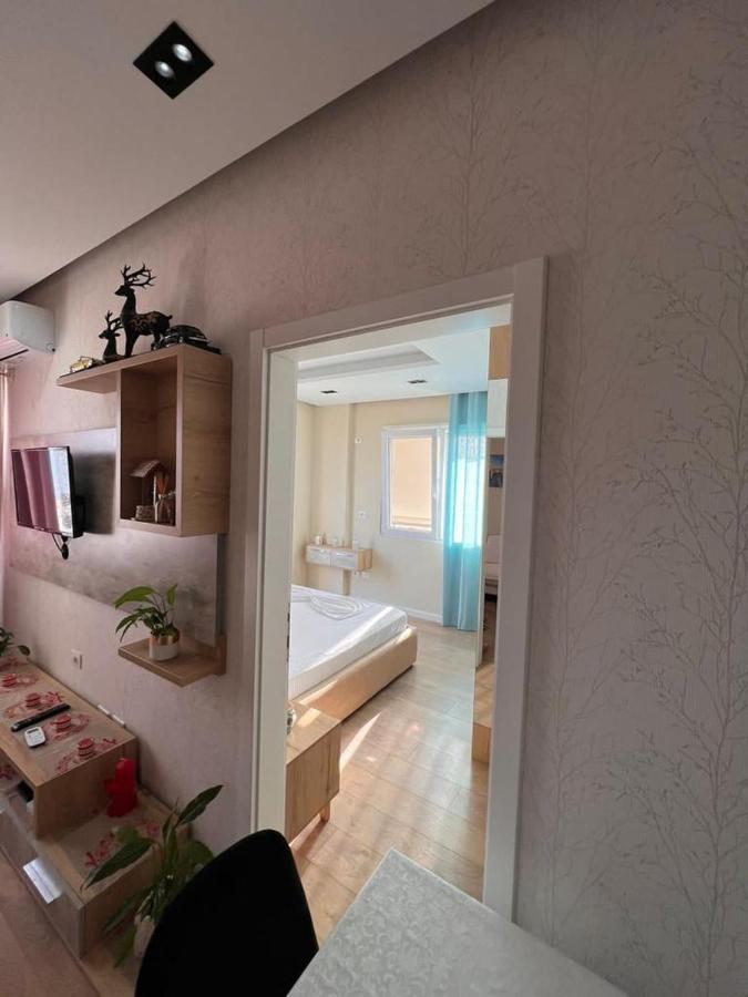 Soleil Apartment With Sunbed & Umbrella Vlore Exterior photo